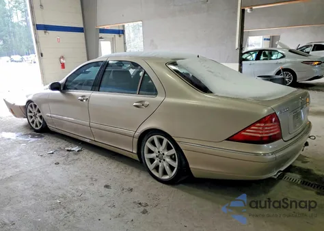 2004 Mercedes-Benz S 600 z USA, uszkodzony, nr VIN WDBNG76J54A387590